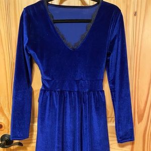 Blue Velvet Long Sleeve Dress